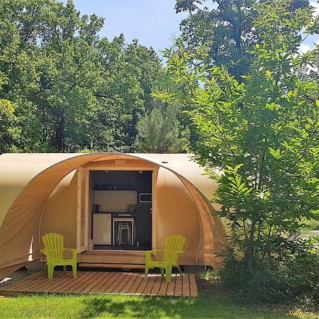 Camping Bois De St Hilaire Chalandray Zewnętrze zdjęcie