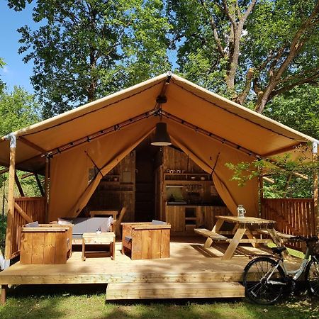 Camping Bois De St Hilaire Chalandray Zewnętrze zdjęcie