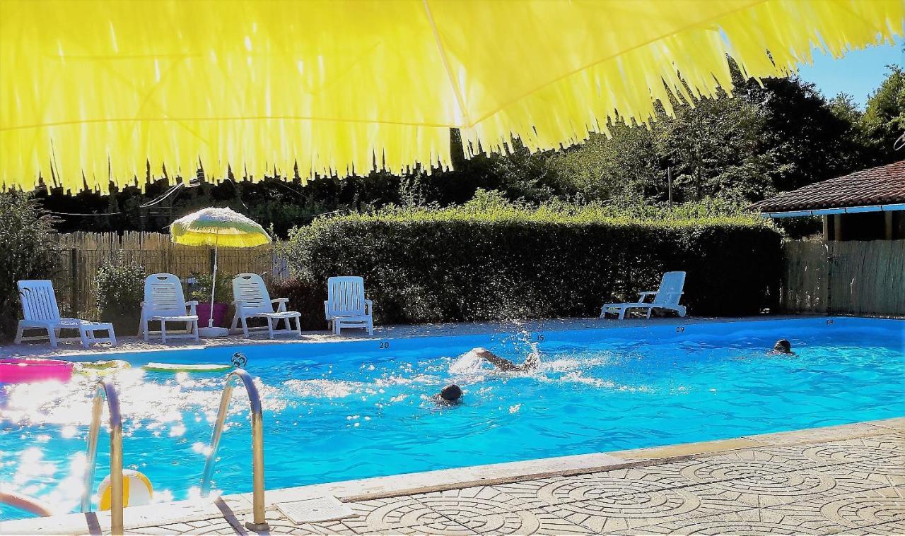 Camping Bois De St Hilaire Chalandray Zewnętrze zdjęcie