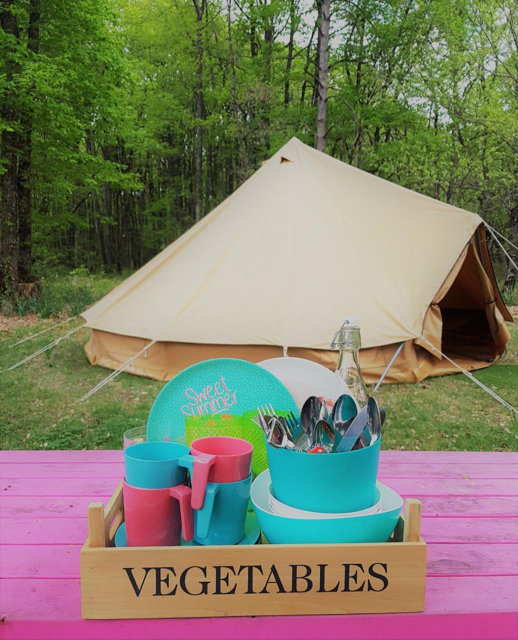 Camping Bois De St Hilaire Chalandray Zewnętrze zdjęcie