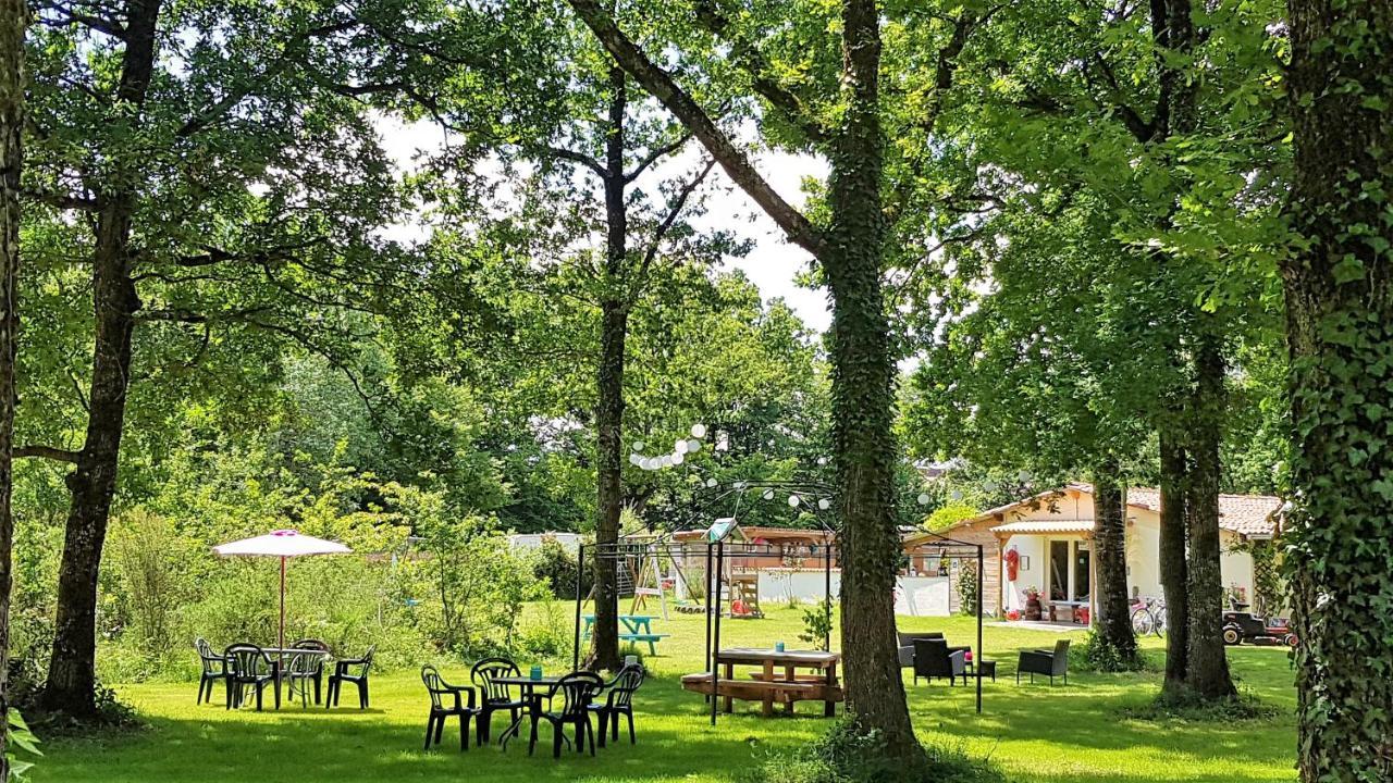Camping Bois De St Hilaire Chalandray Zewnętrze zdjęcie