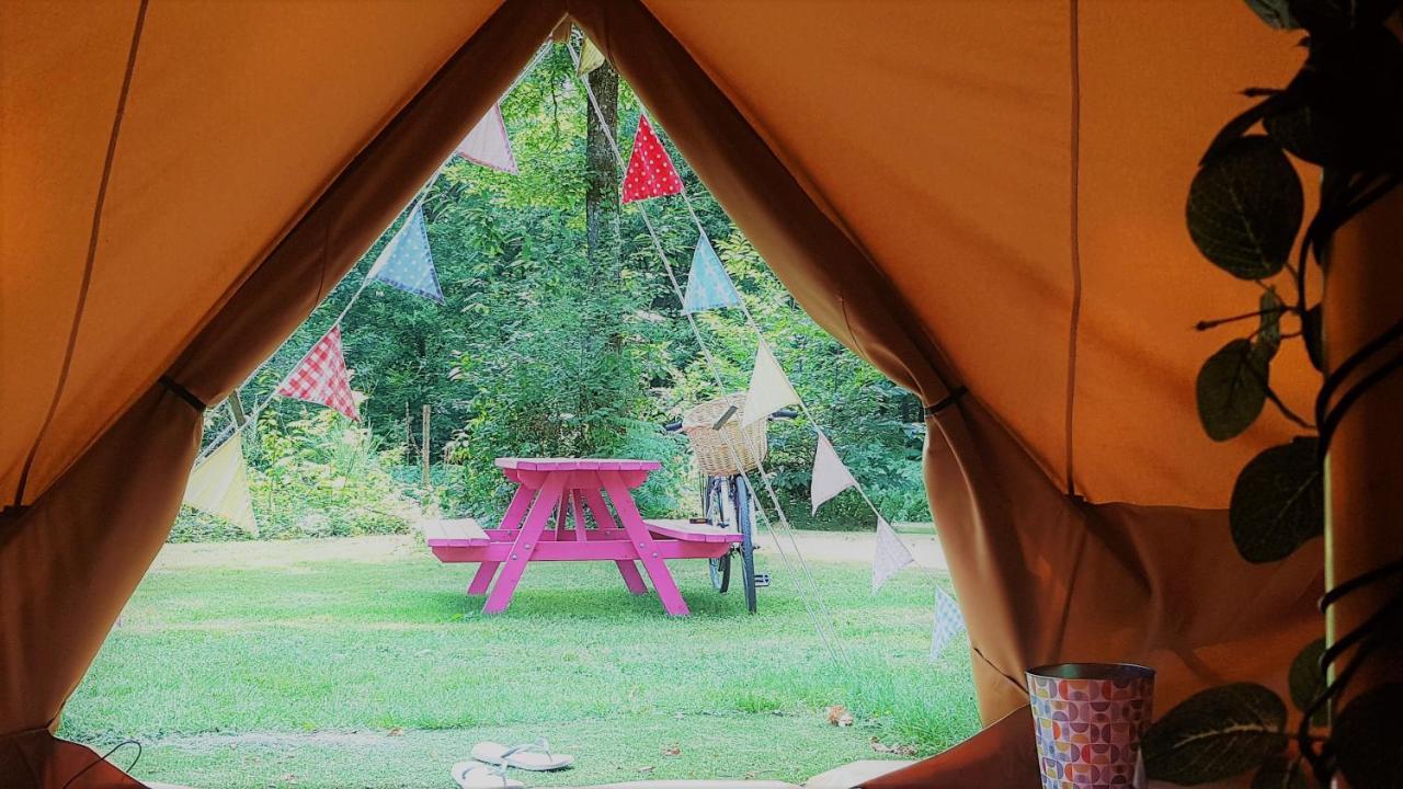 Camping Bois De St Hilaire Chalandray Zewnętrze zdjęcie